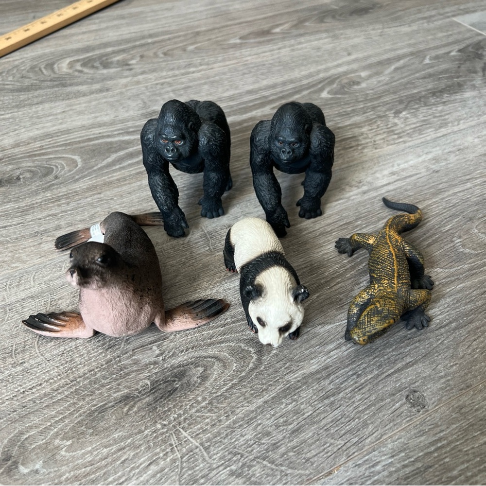 Animal Figurine Set - Black, White, Brown lot of 5